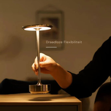 Afbeelding in Gallery-weergave laden, EcoLume - Luxe designlamp nieuw gedefinieerd ontwerp