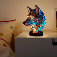 Afbeelding in Gallery-weergave laden, LichtWolf - handgemaakte lamp die harten laat stralen