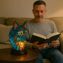 Afbeelding in Gallery-weergave laden, LichtWolf - handgemaakte lamp die harten laat stralen