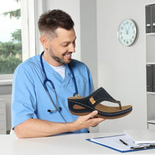 Afbeelding in Gallery-weergave laden, VivaComfort - ergonomische & antislip sandalen voor pijnbestrijding
